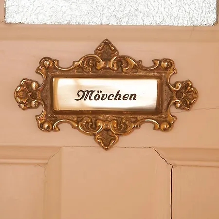 Atelier Apartment